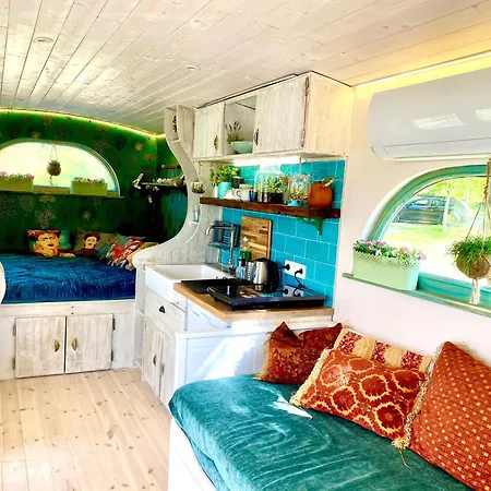 Vulcan Eco Retreat Kisapati