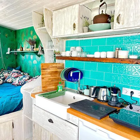 Vulcan Eco Retreat Kisapati