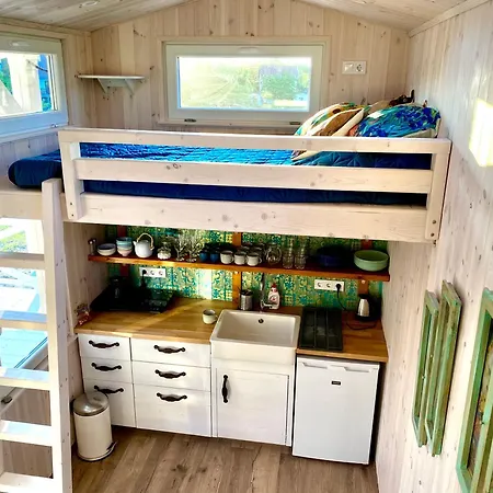 Vulcan Eco Retreat * Kisapati