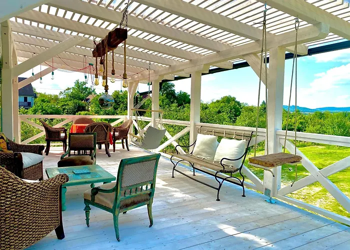 Vulcan Eco Retreat Holiday home