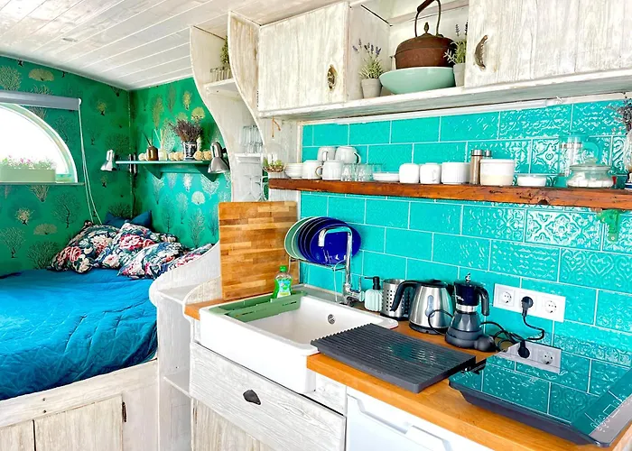 Vulcan Eco Retreat Kisapati