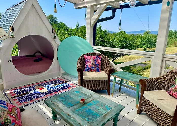 Vulcan Eco Retreat בית נופש Kisapati