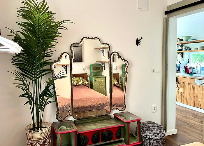 בית נופש Vulcan Eco Retreat *