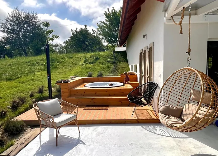 Vulcan Eco Retreat * Kisapati