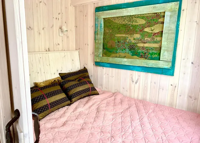 Vulcan Eco Retreat *