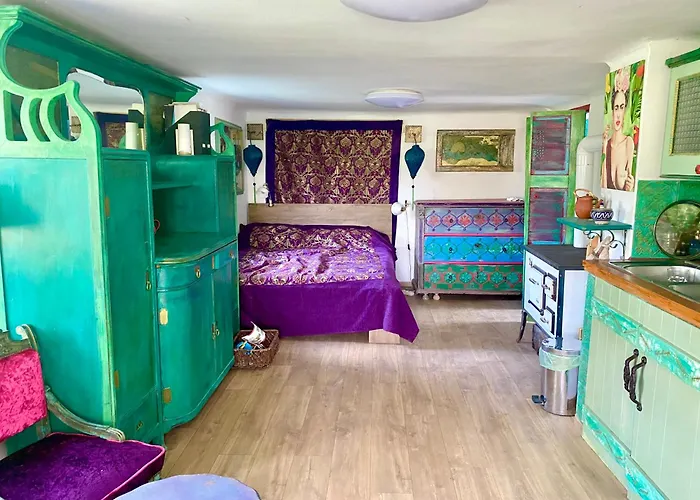 Vulcan Eco Retreat Holiday home